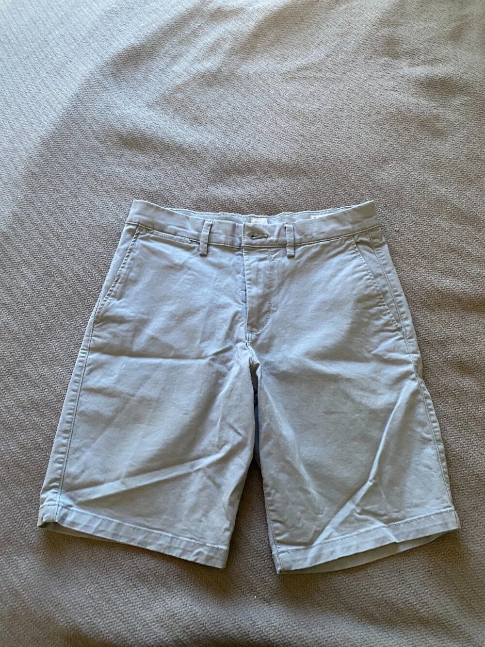 Men's GAP Essential Khaki 10" Shorts